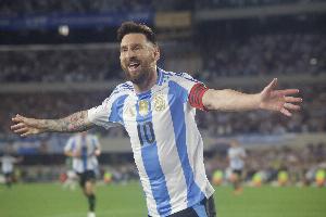 阿斯：阿根廷热身赛票价65至335美元仍售罄，5.72万球迷现场观战