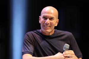 罗马诺：齐达内执教法国队计划在世界杯后启动，已达成口头协议