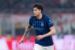 罗马诺：巴斯托尼是巴萨引援的重点，德科更是亲赴米兰极力推动