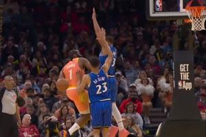 斯特鲁斯谈哈登背传：太不可思议了 第一反应是我最好把球投进