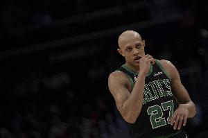 沃尔什：我仍然会和蒂尔曼聊一些我的问题 他对我非常重要