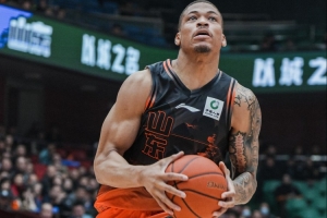 双拳难敌四手！基昂泰·约翰逊没能力挽狂澜 空砍30分6助攻