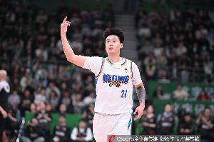 攻城略地！赵睿第三节里突外投独得13分 率队单节净胜8分