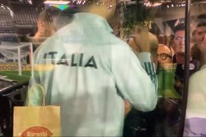 提前开香槟？意大利球员庆祝波黑晋级遭批：傲慢无礼，会付出代价