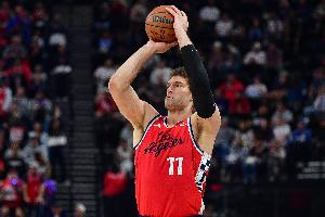 老骥伏枥！大洛首发33分钟 11中6&三分6中3砍下16分9板4助2帽