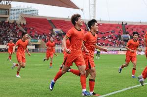 U19国足1-0战胜澳大利亚队，本场比赛现场观众10397人