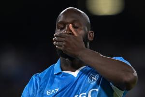 意媒：德佬向卢卡库下最后通牒，周二不归队将无限期踢出球队阵容