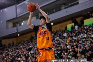 偰李永炜&刘铮伤停！卢伟：轮转遇到很大困难 希望年轻球员站出来