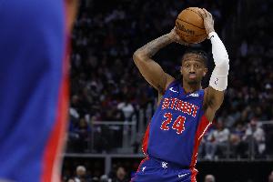 真实水平？暴打湖人夺新高的詹金斯半场毫无手感 7中1&三分2中0