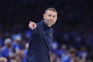 阿德尔曼：下半场只丢40分是荒谬的伟大 希望这能延续到季后赛