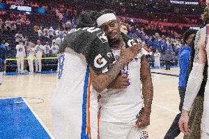 杰伦威：多特不仅身体强壮 他的防守心态更让人敬佩