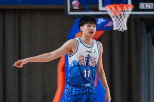 今天拔得可以！齐麟13中9&三分8中4空砍全场最高22分