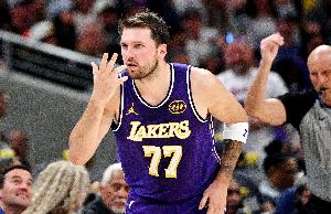 雷迪克：若我们在赛季结束前继续保持这种表现 那东契奇应该赢MVP