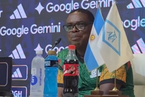 赞比亚主帅：谁敢信世界冠军邀请我们，连小孩都能说出阿根廷阵容