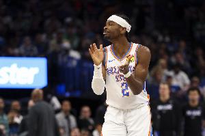 年度关键先生？亚历山大过去两天第四节和加时8中8砍下28分