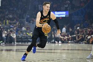 三分8中0！阿特金森：梅里尔现在不只是投手 攻防都非常全面