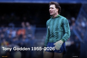 R.I.P. 切尔西官网发文悼念前门将托尼·古登，享年70岁