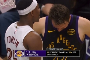 东契奇连续13场得分30+&继续刷新个人纪录 湖人队史第四长