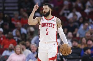 乌度卡：范弗里特没有新消息 他仍然没有进行对抗性训练