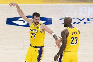 遇强也强！全明星赛后湖人对阵胜率六成及以上球队战绩6胜2负