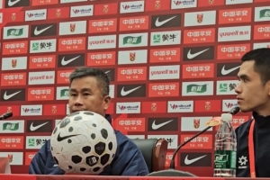 越南U23队主帅：向中国队表示祝贺，我们的球员基本在19岁-21岁间