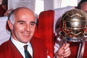 米兰官方祝萨基80岁生日快乐：永远走在时代前沿的革新者