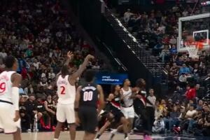 稳稳的！小卡造杀伤罚球命中 个人连续第52场20+延续个人纪录