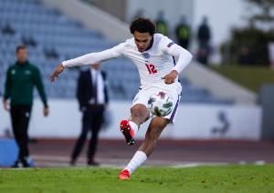 近3个赛季五大联赛英格兰右后卫创造机会榜：阿诺德132次居首