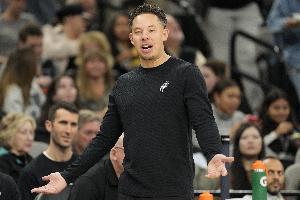 米奇：早知道赛季初会经历成长阵痛 先建立稳定基础再持续进化