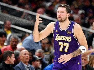 阿里纳斯：若湖人西部第1&东契奇31+8+8肯定拿MVP 这是联盟的剧本