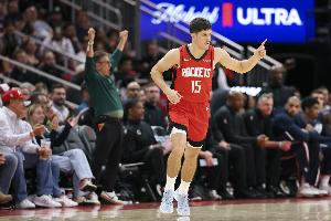 百步穿杨！谢泼德半场三分7中5贡献全队最高15分 正负值+17