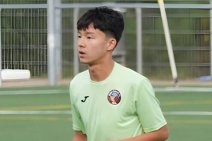 巴萨官方：签下哈萨克斯坦15岁边锋门迪卡诺夫，球员今夏正式加盟