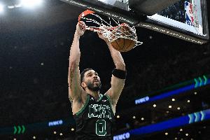 强！塔图姆最近3场场均轰下27.7分11.7篮板8助攻