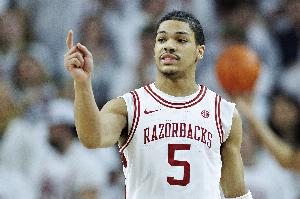 匿名高管：建议别选阿卡夫 选个像吹杨那种没防守的后卫就是白给