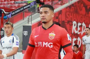 东体：蒋光太已回到上海开启下一阶段康复训练，刘若钒跟队合练