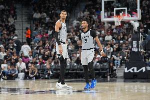 帕金斯评本赛季前5争冠热门：马刺压雷霆居首 三至五绿军掘金湖人