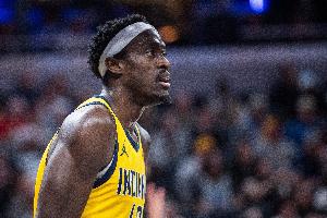 末节下背部挫伤！西亚卡姆24中13&三分4中2砍下30分7板2助2断