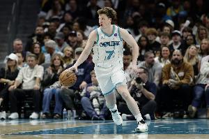 稳得不像新秀！克弩单季18次20+真实命中率75%+后卫历史第3追亚库