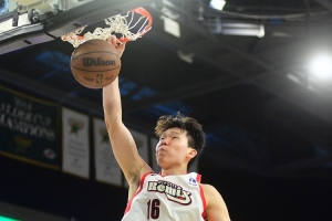 杨瀚森：给自己发展联盟的表现打60分 需要更高更快更强