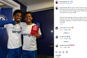 埃斯特旺社媒晒MVP奖杯庆祝大胜：很幸福能从事自己热爱的事业