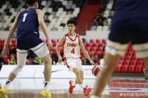 付政浩：邀请加拿大皇冠篮球队这种水平劲旅来比赛 锻炼价值高