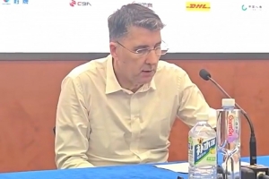 媒体人：新疆主帅格兰已离职 赛季中途接手后球队距季后赛更远了