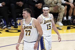 追梦：里夫斯好惨 东契奇伤后 他在合同年可能要在季后赛面对阿门