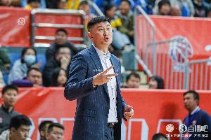 媒体人：广东本场的防守针对性不够 不知为何简单题总是做不好？