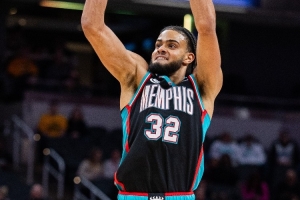 这你敢信？吕佩尔砍下33分10板10助 生涯首个三双&得分生涯新高！