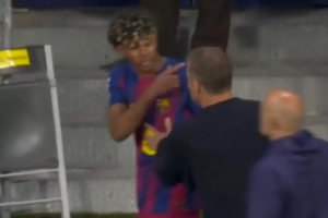 六台记者谈亚马尔愤怒原因：他对未把握机会感到沮丧，还遭到辱骂