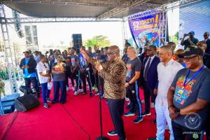 时隔52年再进世界杯！民主刚果总统：每名球员奖励一套房和一辆车