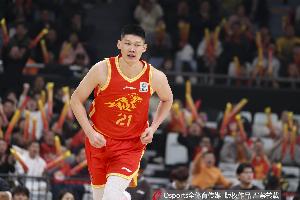 予取予求！胡金秋半场9中7拿到17分3板 正负值+11