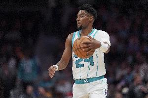 表现失常！米勒15中3仅拿7分6板3助1断 后三节7中0未得分