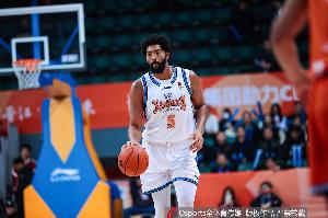 尽力了！劳森13中8空砍27分10板3助1帽 4前场板